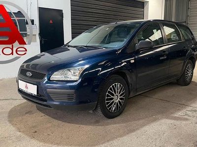 Gebraucht Ford Focus Trend 109 PS (80 kW) 2005 Blau Limousine