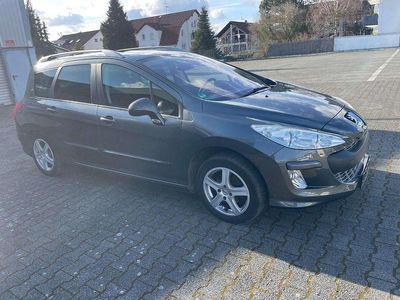 Gebraucht Peugeot 308 SW Family 120 PS (88 kW) 2011 Grau Kombi