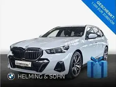 Gebraucht BMW 540 303 PS (222 kW) 2025 Grau (m brooklyn grau) Kombi