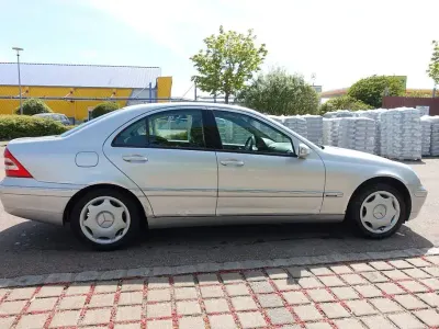 Gebraucht Mercedes C240 Elegance 170 PS (125 kW) 2001 Silber Limousine