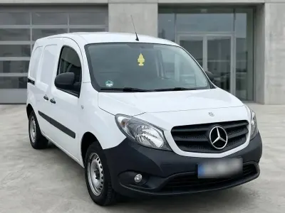 Używany Mercedes Citan 109 102 KM (75 kW) 2020 Biały Minivan
