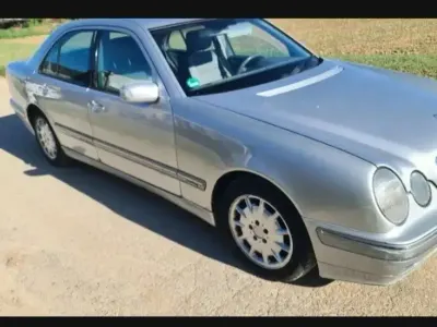 Gebraucht Mercedes E270 Elegance 170 PS (125 kW) 2001 Limousine