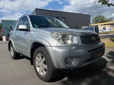 Gebraucht Toyota RAV4 Sol 150 PS (110 kW) 2005 Silber SUV
