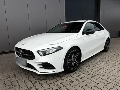 Gebraucht Mercedes A200 120 PS (88 kW) 2019 Weiß Limousine