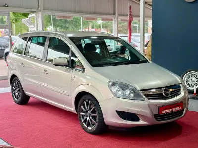 Gebraucht Opel Zafira Edition 125 PS (91 kW) 2010 Silber Van / Kleinbus