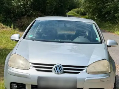 Gebraucht VW Golf V 102 PS (75 kW) 2006 Silber Kleinwagen