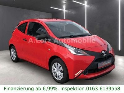 Gebraucht Toyota Aygo 69 PS (50 kW) 2015 Rot Kleinwagen