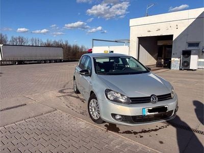 Gebraucht VW Golf VI Team 86 PS (63 kW) 2011 Silber Kleinwagen