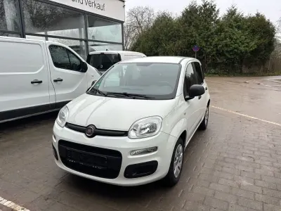 Używany Fiat Panda Pop 69 KM (50 kW) 2019 Biały Hatchback