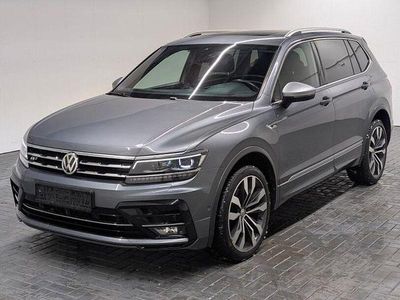 Platinumgraumet. Gebraucht 2019 VW Tiguan Allspace R-line SUV | 30.980 € (Teuer)