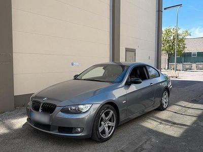 Gebraucht BMW 320 M Sport 177 PS (130 kW) 2009 Grau Coupé