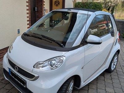 Gebraucht Smart ForTwo Cabrio Passion 71 PS (52 kW) 2015 Weiß Cabrio