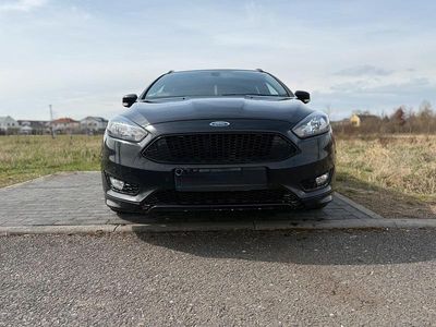 Second-hand Ford Focus ST-Line 150 CP (110 kW) 2017 Negru Break