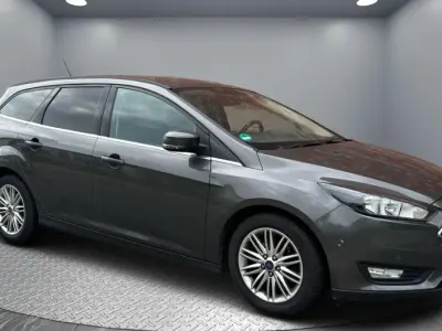 Gebraucht Ford Focus Cool & Connect 101 PS (74 kW) 2017 Grau Kombi