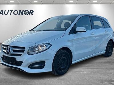 Weiß Gebraucht 2016 Mercedes B200 Van / Kleinbus | 6.700 € (Superpreis)