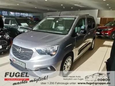 Gebraucht Opel Combo Life Elegance 131 PS (96 kW) 2022 Kontrast grau/quarz silber Van / Kleinbus