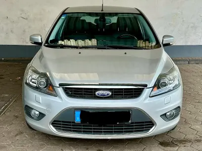 Gebraucht Ford Focus 145 PS (106 kW) 2009 Silber Kombi