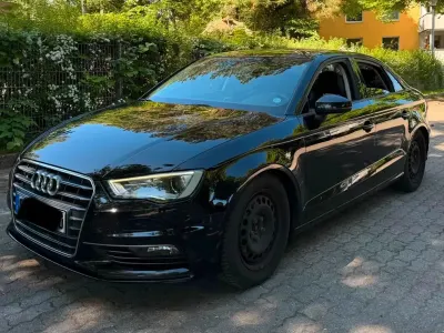 Gebraucht Audi A3 110 PS (80 kW) 2015 Schwarz Limousine