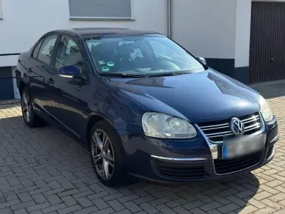 Gebraucht VW Jetta Trendline 102 PS (75 kW) 2006 Blau Limousine