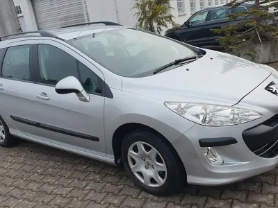 Gebraucht Peugeot 308 SW Tendance 109 PS (80 kW) 2010 Grau Kombi