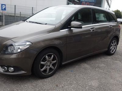 Mercedes B180