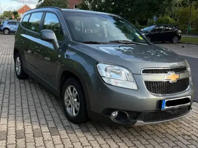 Gebraucht Chevrolet Orlando LTZ 141 PS (103 kW) 2011 Grau Van / Kleinbus