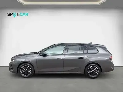 Gebraucht Opel Astra 131 PS (96 kW) 2025 Platiniumgrau Kleinwagen
