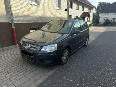 Gebraucht VW Polo 80 PS (58 kW) 2009 Grau Kleinwagen