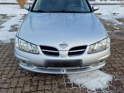 Silber Gebraucht 2000 Nissan Almera Limousine | 3.000 €
