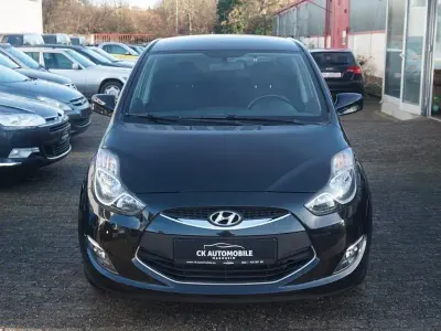 Gebraucht Hyundai ix20 Style 90 PS (66 kW) 2015 Schwarz Kleinwagen