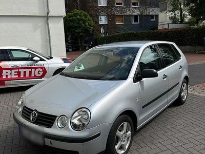 Gebraucht VW Polo 75 PS (55 kW) 2002 Silber Kleinwagen