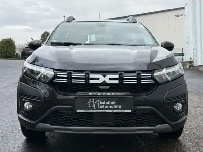 Gebraucht Dacia Sandero Expression 91 PS (66 kW) 2024 Schwarz Limousine