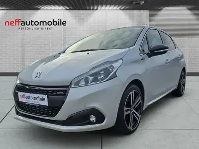 Gebraucht Peugeot 208 GT-line 110 PS (80 kW) 2019 Weiß Kleinwagen