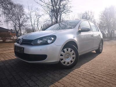 Gebraucht VW Golf VI 80 PS (58 kW) 2009 Silber Kleinwagen