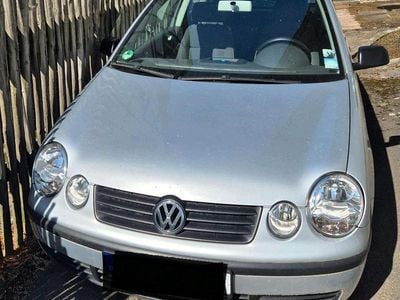 Silber Gebraucht 2002 VW Polo Kleinwagen | 2.400 € (Fairer Preis)