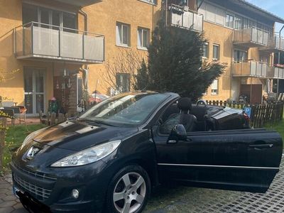 gebraucht Peugeot 207 CC schwarz TÜV NEU Bj. 2011