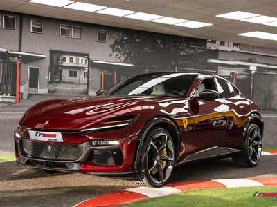 Gebraucht Ferrari Purosangue 725 PS (533 kW) 2024 Rot SUV