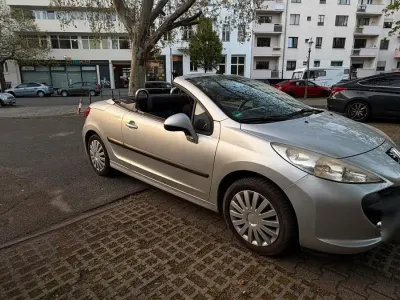 Gebraucht Peugeot 207 CC 120 PS (88 kW) 2007 Silber Cabrio