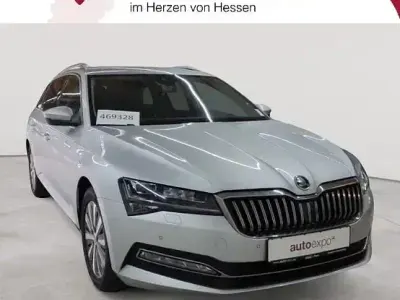 Gebraucht Skoda Superb Style 150 PS (110 kW) 2023 Silber Kombi