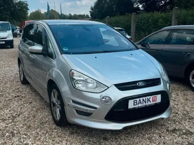 Gebraucht Ford S-MAX Titanium 163 PS (119 kW) 2012 Silber Van / Kleinbus