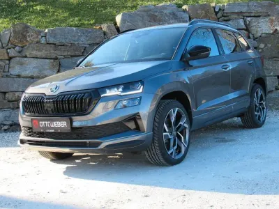 Neu Skoda Karoq SportLine 190 PS (139 kW) 2026 Grau SUV