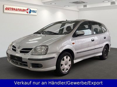 Nissan Almera Tino