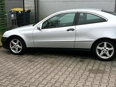 Mercedes 200