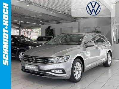 Gebraucht VW Passat Business 150 PS (110 kW) 2022 Pyritsilber (silber) Kombi