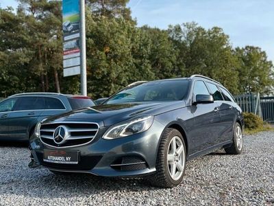 gebraucht Mercedes E350 E350 Avantgarde 4Matic, Standheiz,AHK,Pano,VOLL