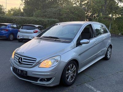 Mercedes B180