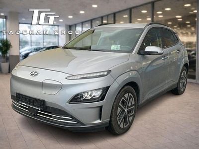 Gebraucht Hyundai Kona Trend 150 kW (204 PS) 2021 Grau shimmering silver / met (metallic) SUV