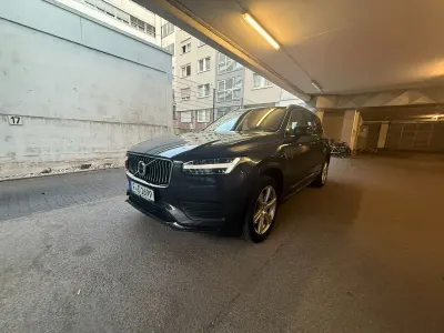 Gebraucht Volvo XC90 Momentum 250 PS (183 kW) 2020 Grau SUV
