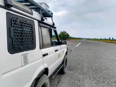 Gebraucht Land Rover Discovery 2 140 PS (102 kW) 2000 Weiß SUV