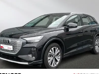 Gebraucht Audi Q4 e-tron Comfort 219 kW (299 PS) 2023 Mythosschwarz metallic SUV